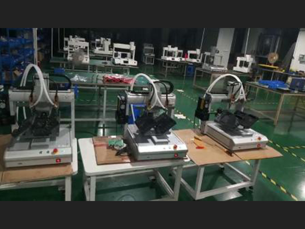 點(diǎn)膠機(jī)視頻展示