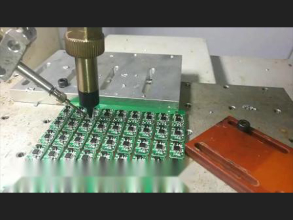 PCB板細(xì)針腳焊錫