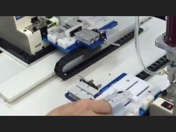 automatic screw locking